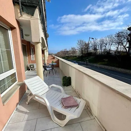 Апартаменты Dkapartments Amrita