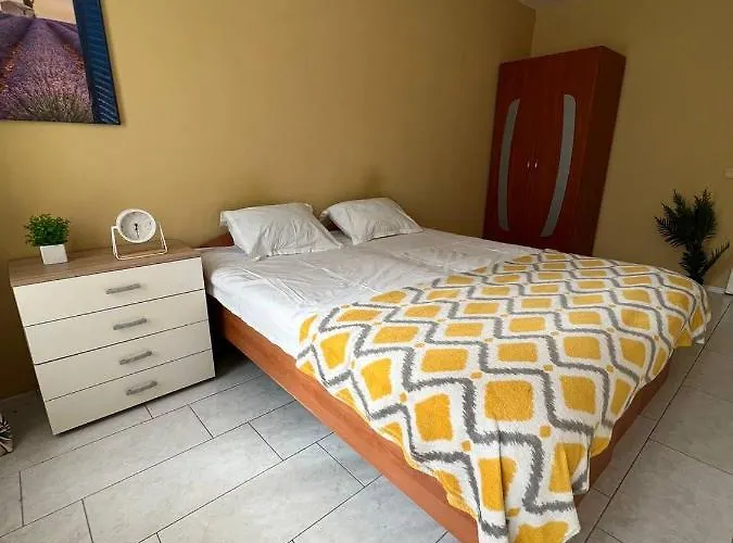 Dkapartments Amrita アパート *