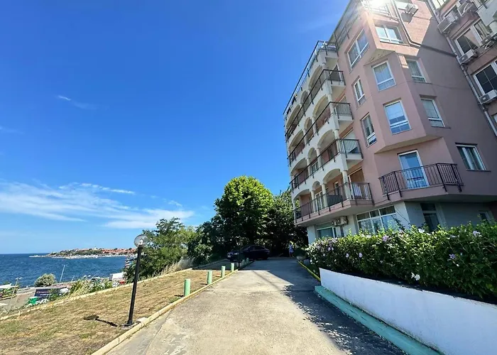 Dkapartments Amrita ネセバル